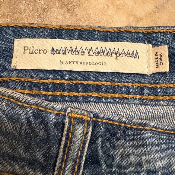 NWOT Anthropologie Pilcro Embroidered Patchwork
Floral Slim Boyfriend Jeans 28 - Picture 9 of 16